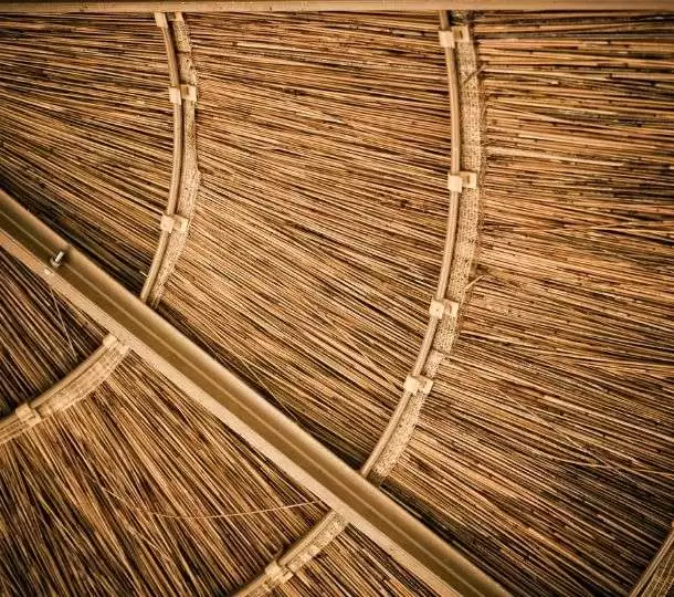 luau-chikee-hut-llc-16